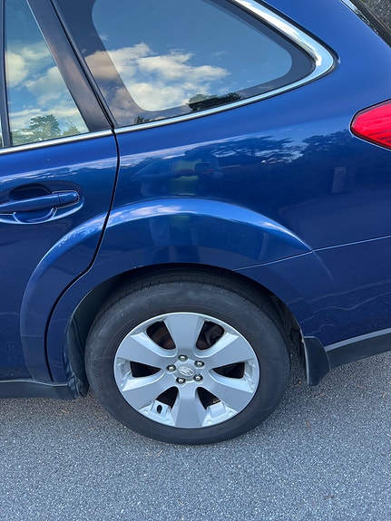 Subaru Outback 3 of 12