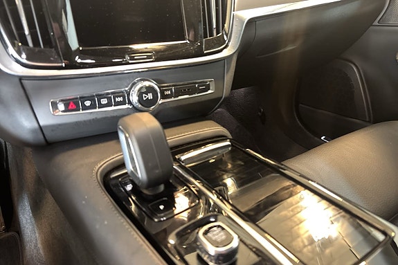Volvo V90 19 of 26