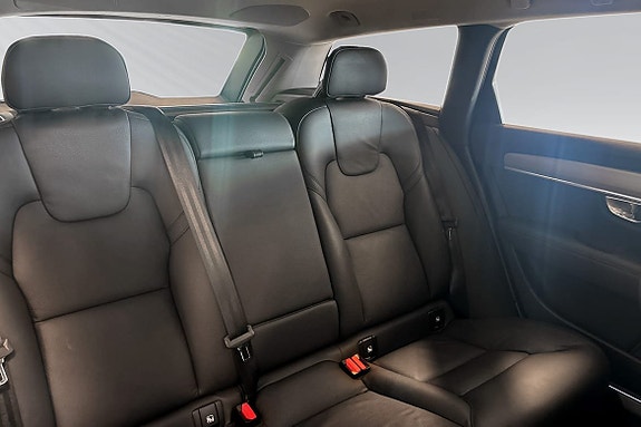 Volvo V90 11 of 26