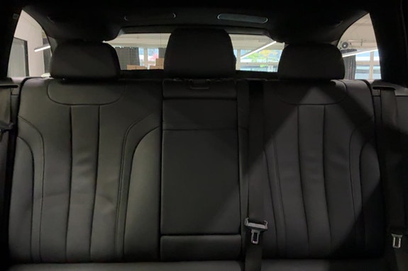 BMW 530e 16 of 30