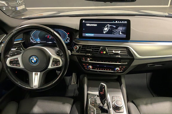 BMW 530e 13 of 30