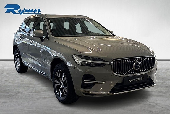 Volvo XC60 3 of 28