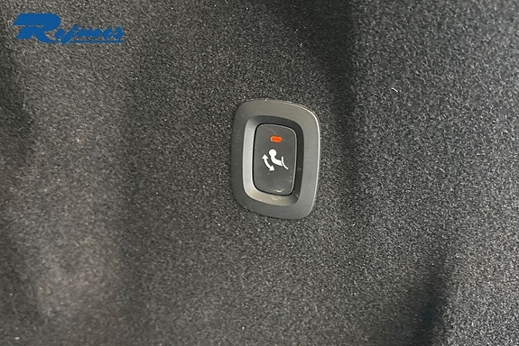 Volvo XC60 22 of 28