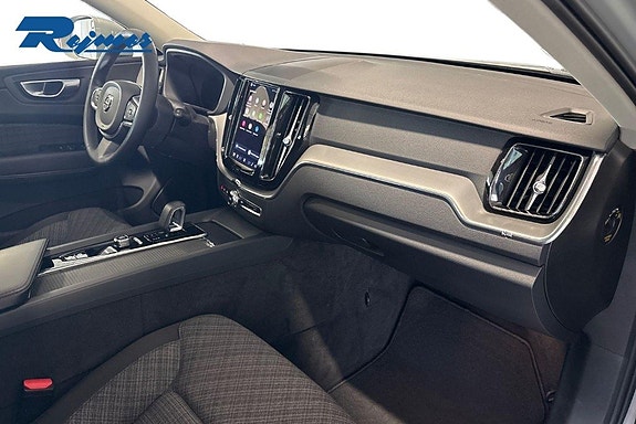 Volvo XC60 14 of 28