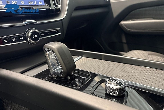 Volvo XC60 19 of 28