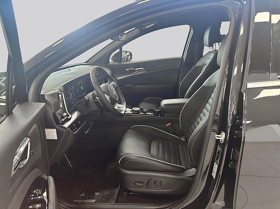 Kia Sportage 8 of 17