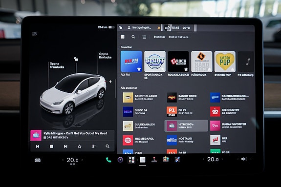 Tesla Model Y 20 of 30