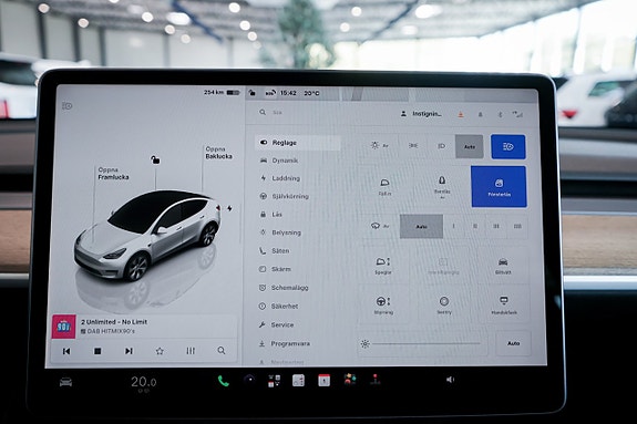Tesla Model Y 11 of 30