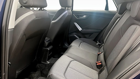 Audi Q2 10 of 16