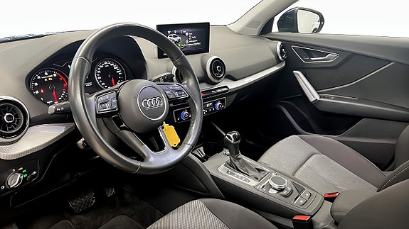 Audi Q2 8 of 16