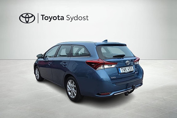 Toyota Auris 5 of 20
