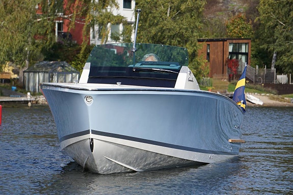 Cormate Utility 27 Sky Blue/Butter Mercury F250XL 4 of 11