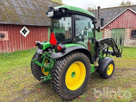 Traktor JOHN DEERE 4066R - Lastare & Redskap 5 of 6