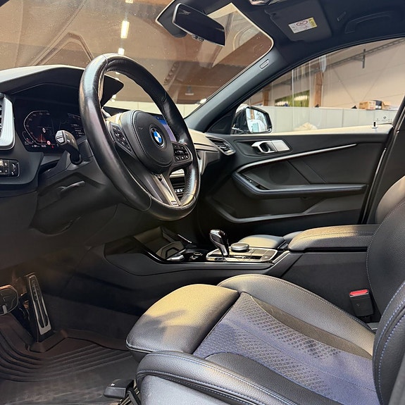 BMW 120d 9 of 15