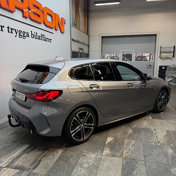 BMW 120d 4 of 15