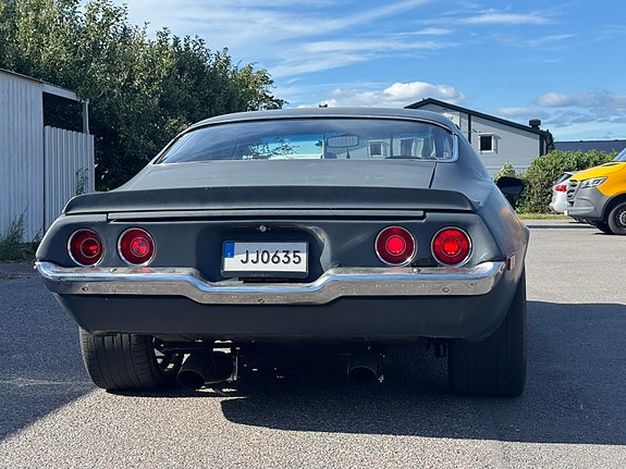 Chevrolet Camaro 6 of 9