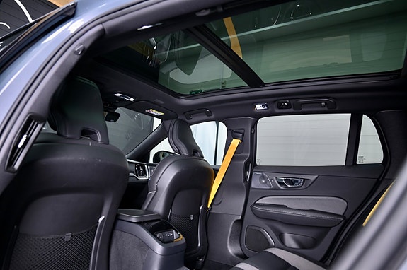 Volvo V60 12 of 30