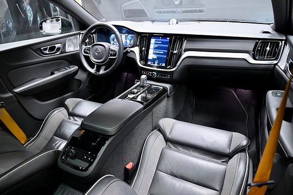 Volvo V60 16 of 30