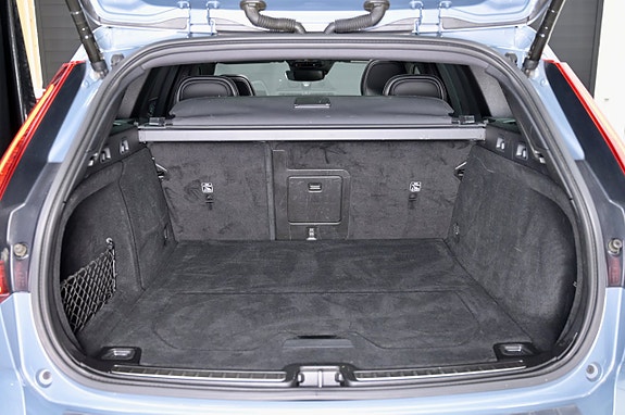 Volvo V60 9 of 30