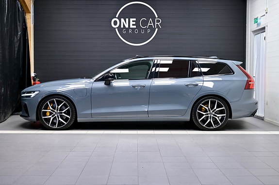 Volvo V60 4 of 30