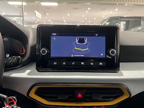 Seat Arona 10 of 11