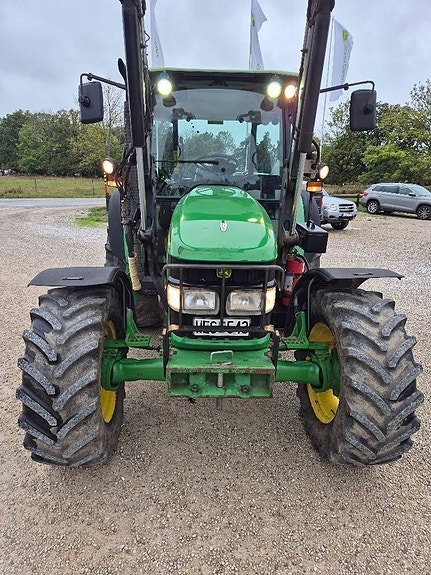 John Deere 5820 5 of 11