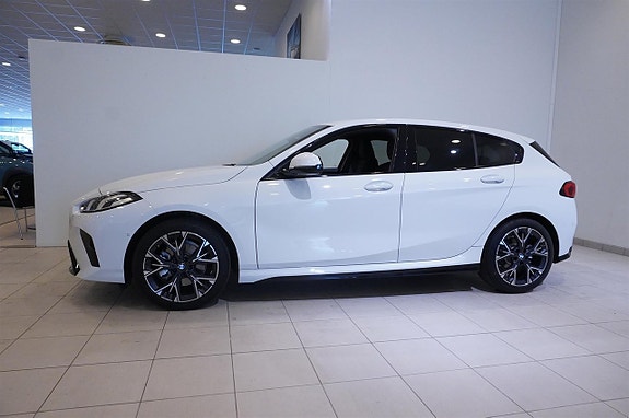 BMW 120 4 of 17