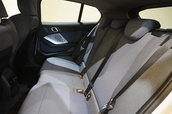 BMW 120 10 of 17