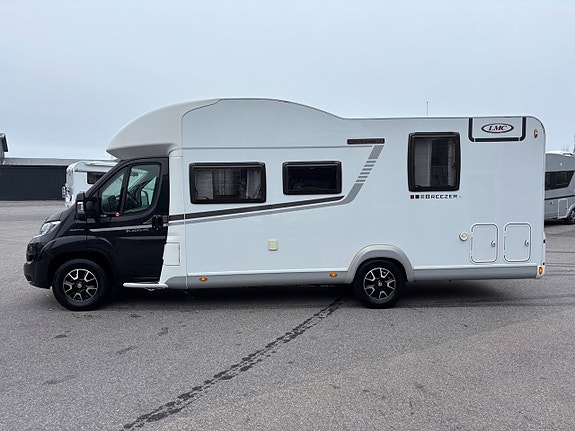 LMC Breezer H737 Blackline - Queenbed - Alde - Dragkrok 1900kg - Taksäng - 6 of 25