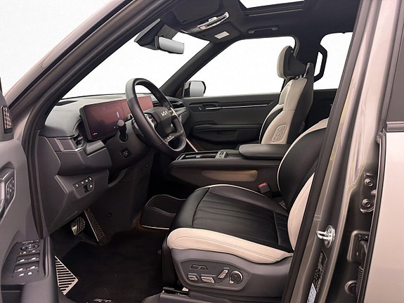 Kia EV9 16 of 30