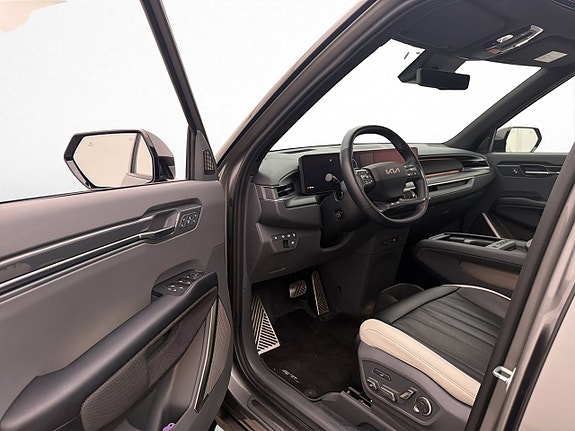 Kia EV9 15 of 30