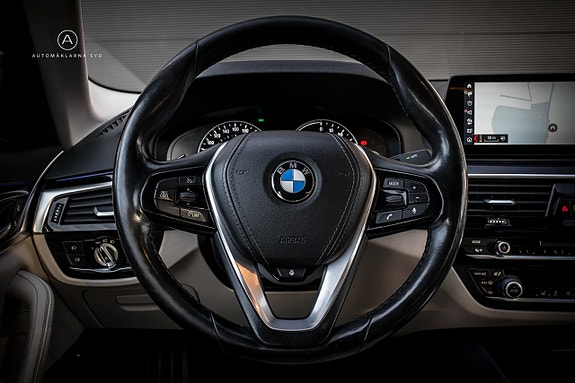 BMW 530e 8 of 23