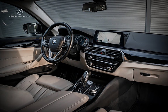 BMW 530e 12 of 23