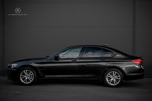 BMW 530e 20 of 23