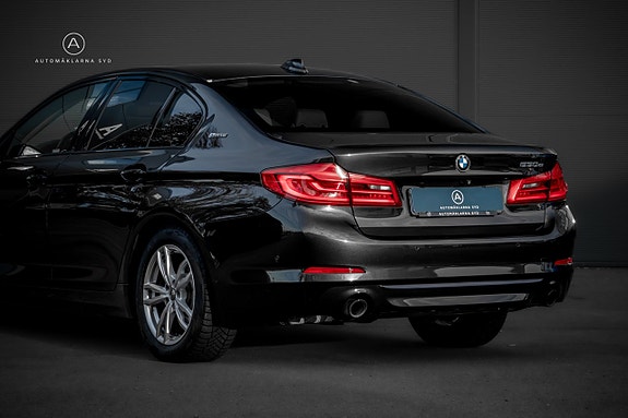 BMW 530e 23 of 23