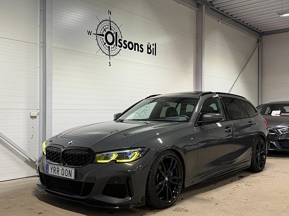 BMW M340i 2 of 25