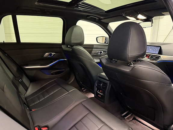 BMW M340i 11 of 25