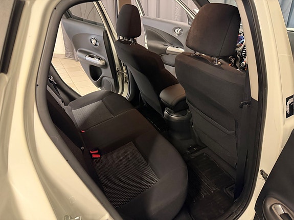 Nissan Juke 17 of 23