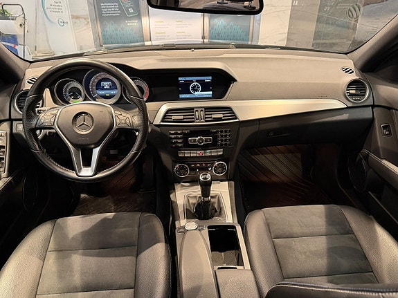 Mercedes-Benz C220 8 of 22