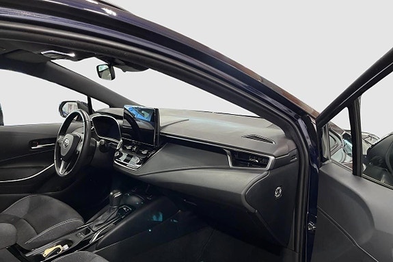 Toyota Corolla 7 of 11