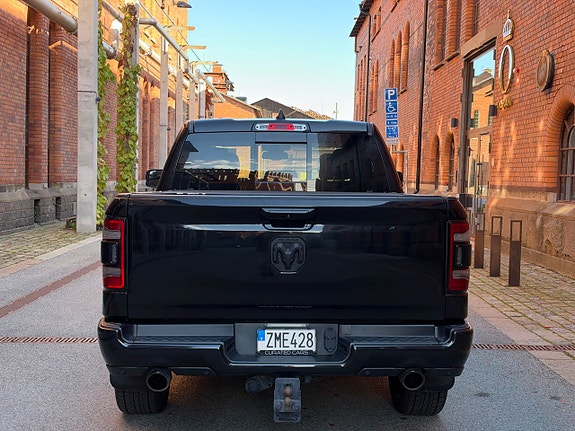 Dodge RAM 1500 8 of 23