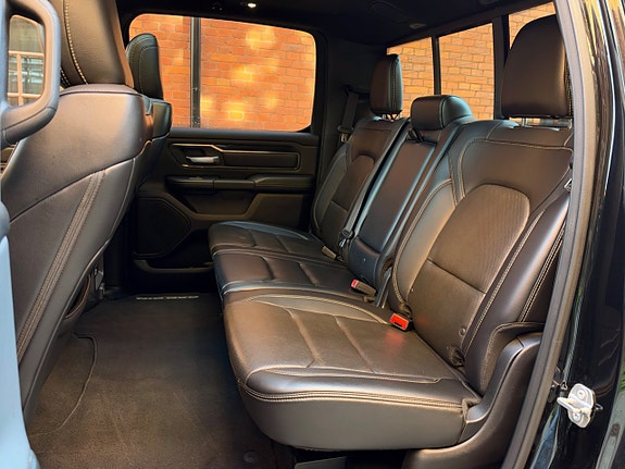 Dodge RAM 1500 19 of 23