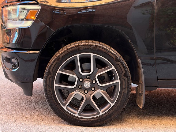 Dodge RAM 1500 7 of 23