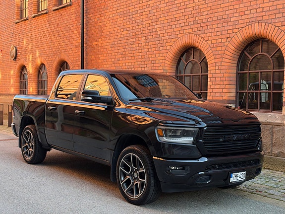 Dodge RAM 1500 11 of 23