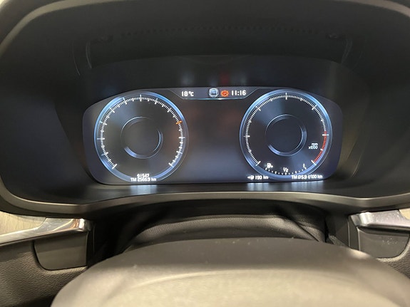 Volvo V60 Cross Country 16 of 23