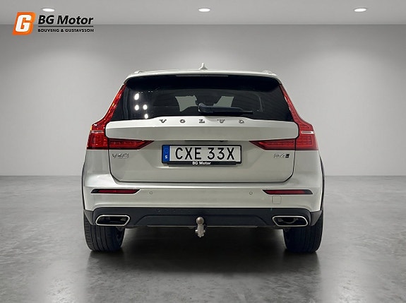Volvo V60 Cross Country 5 of 23