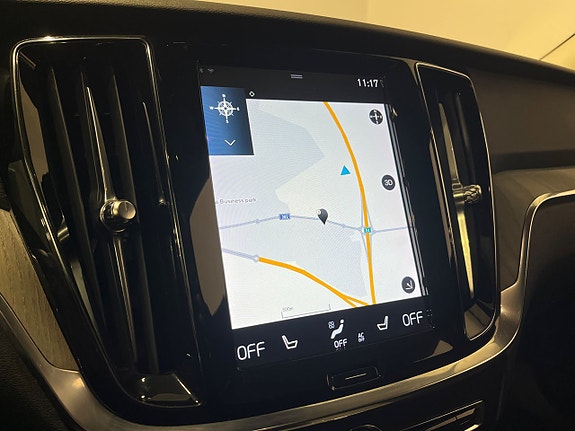 Volvo V60 Cross Country 19 of 23