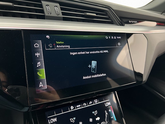 Audi e-tron 24 of 30