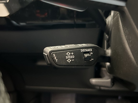 Audi e-tron 17 of 30