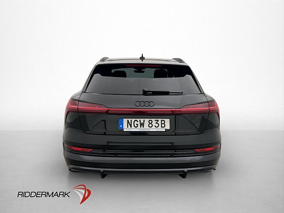Audi e-tron 8 of 30